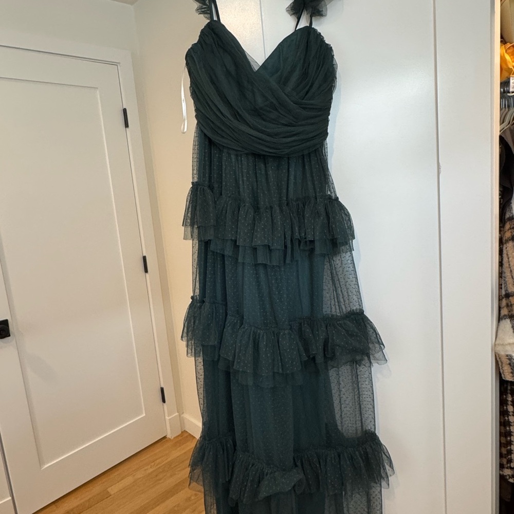 Lulus pure radiance emerald green dress 

Never been worn, tags on